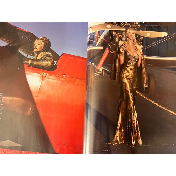 Harper's Bazaar March 2017 - 150th Anniversary Collector’s Edition - Rihanna - Picture 9 of 13